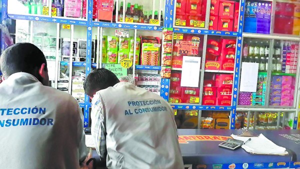 Negocios empiezan a cumplir con el congelamiento