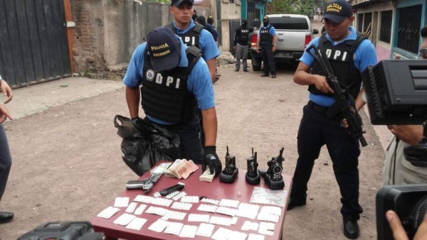 Capturas y decomiso de droga en operativos en colonia 3 de mayo