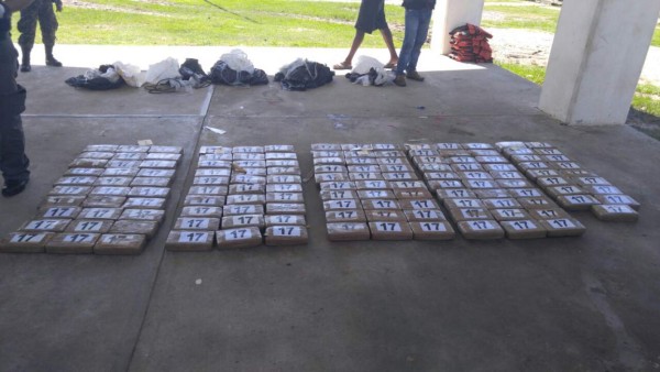 Con 137 kilos de cocaína viajaban colombianos detenidos en La Mosquitia