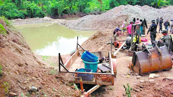 Ecocidio en aldea de Concordia por masiva explotación ilegal de oro