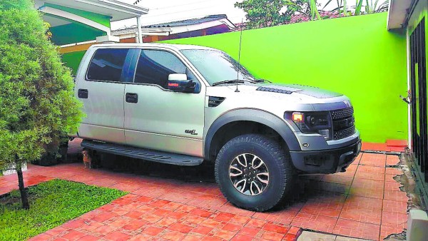 Detectan a mareros que sacan millones escondidos en caletas