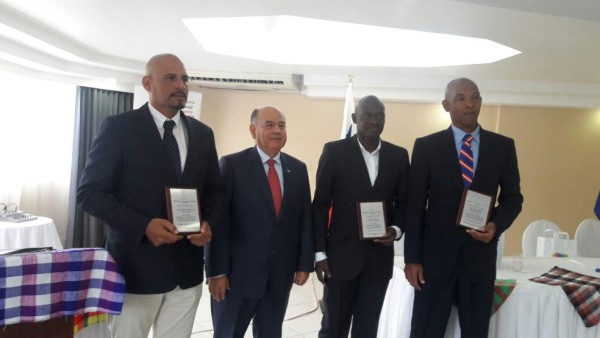 El sueño de la H pasa por el estadio Rommel Fernández