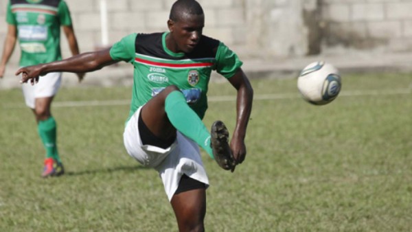 Un pesado Quiarol Arzú llega al Olimpia