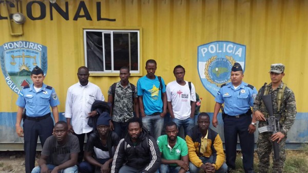 Capturan a nueve africanos en frontera con Guatemala