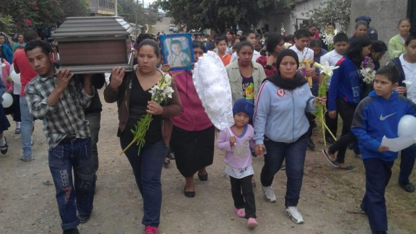 Comayagua da último adiós al pequeño Exequiel Alexander