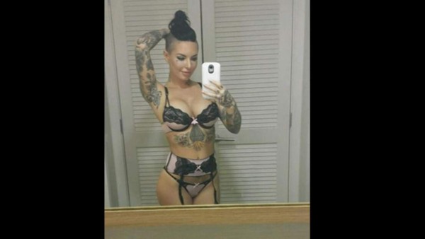 Reconocido peleador propina golpiza a su novia