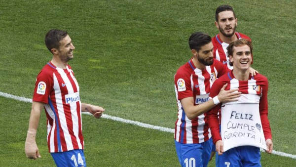 Antoine Griezmann reacciona en Twitter ante castigo por felicitar a su novia en el juego ante Valencia