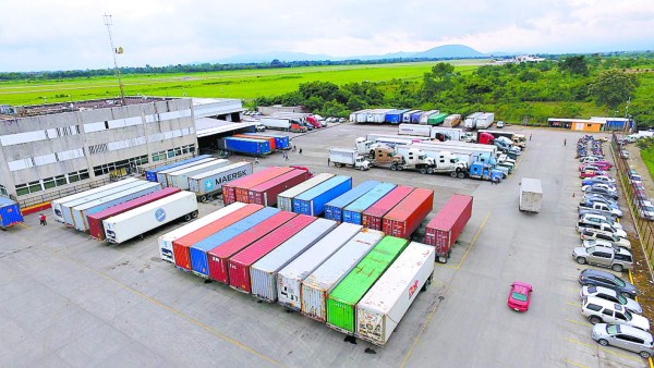 Extienden el horario en tres aduanas del país