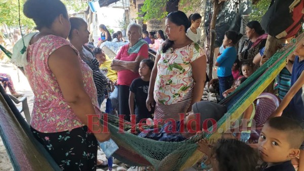 FOTOS: Dolor, lágrimas y conmoción en velorio de niño estrangulado en San Lorenzo
