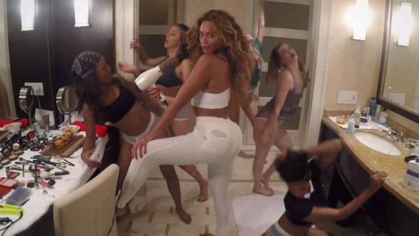 Taylor Swift lidera los premios MTV