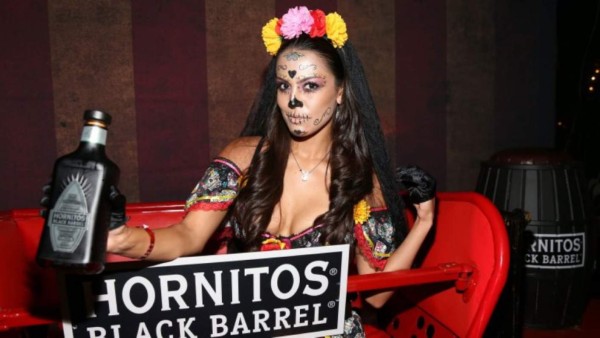 Así fue la fiesta de Halloween en la mansión Playboy
