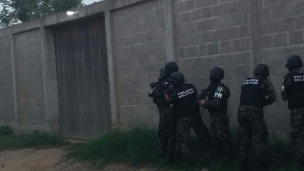 Allanan vivienda del alcalde de Yoro por sospechas de narcotráfico