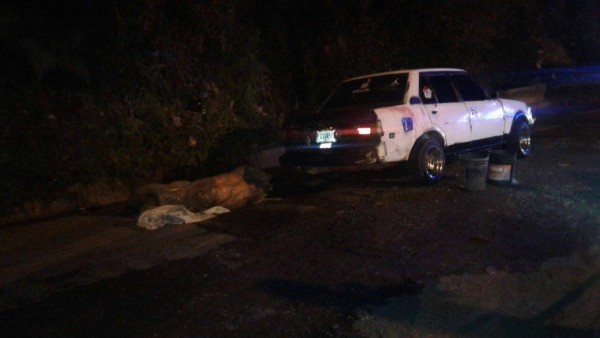 Honduras: Encuentran una persona sin vida en el interior de un vehículo en colonia Cerro Grande