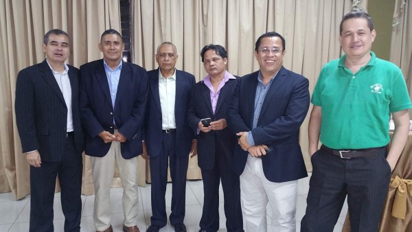 Periodista de EL HERALDO recibe galardón