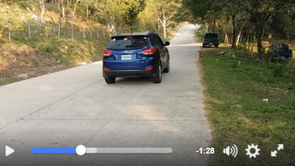 Honduras: Una carretera en Comayagua parece desafiar la gravedad