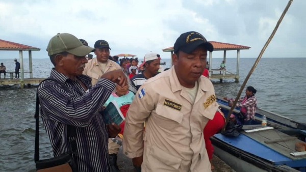 Aumenta la presión por evacuar ante potencia de Iota que ya es categoría 5 (FOTOS)