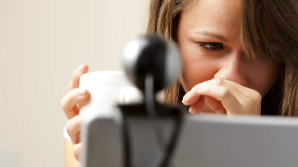 Nueva tendencia en Facebook: Sexo por aparatos o servicios