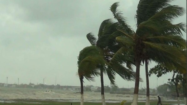 La furia del huracán Earl que pisó suelo hondureño