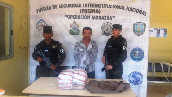 Capturan a hombre con 20 libras de marihuana en su maleta &nbsp;&nbsp;