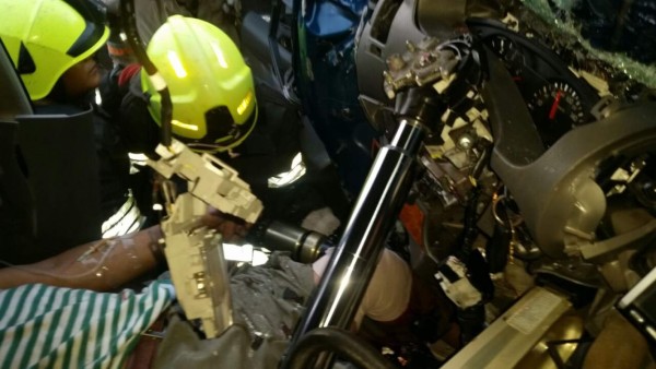 Aparatoso accidente en cuesta La Moramulca deja varias personas heridas