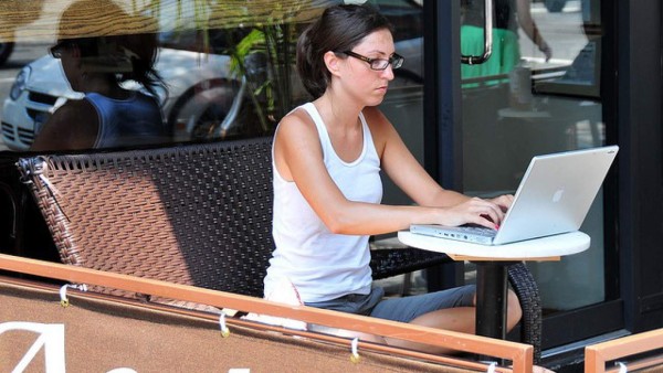 Los riesgos de conectarse a una red Wi-Fi pública