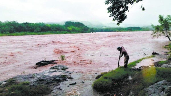 Muerte, daños y damnificados deja frente frío en Honduras