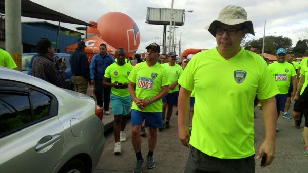 Policía realiza maratón por los niños con cáncer