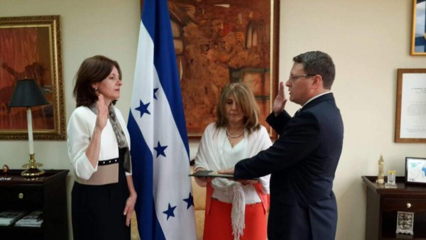 Rafael Sierra: 'No me convertiré en un embajador tradicional”