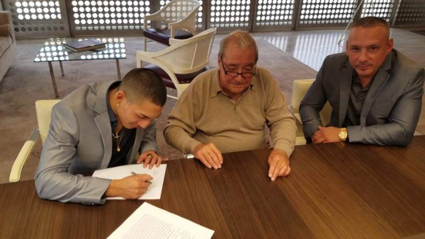 ESPN destaca fichaje del hondureño Teófimo López por empresa promotora de Many Pacquiao