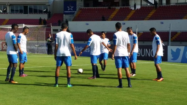 Honduras le ganó 2-1 a Nicaragua en su primer partido de la Copa Uncaf 2017