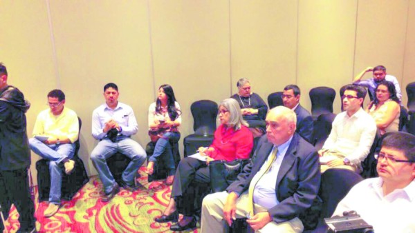 Fosdeh: Código Tributario es regresivo para la economía