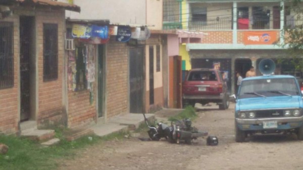 Con ayuda de vecinos, caen sujetos tras matar a comerciante hondureño