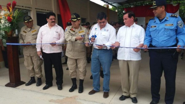 Honduras: Inauguran nuevo plantel de bomberos en Choluteca