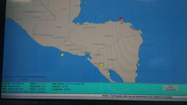 Evacuaciones en Roatán tras fuerte sismo registrado este jueves