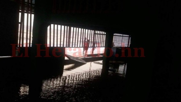 Honduras: Ante mareas y oleaje alto, Copeco declara alerta verde por 78 horas en Marcovia, Choluteca