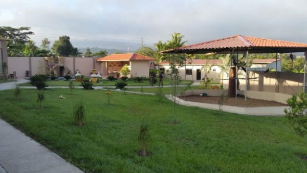 Allanan vivienda del alcalde de Yoro por sospechas de narcotráfico