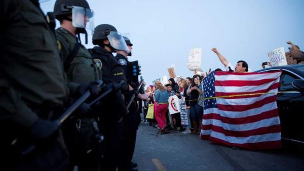 En suspenso la suerte migratoria de 800,000 jóvenes indocumentados en EEUU