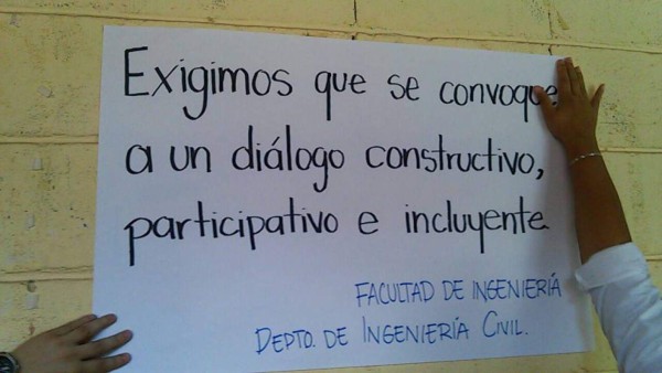 Estudiantes continúan tomas de edificios de la UNAH