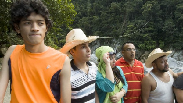 Primera vista a 'un loco verano catracho”