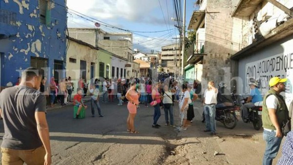 Zafarrancho en el centro de Tegucigalpa entre policías municipales y vendedores