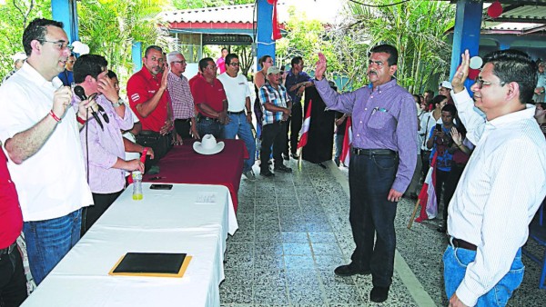 Honduras: Zelaya inicia 'ruta de la esperanza” en La Paz