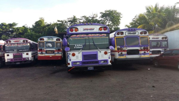 Talleres, buses y burdeles les decomisaron a mareros de la MS en El Salvador