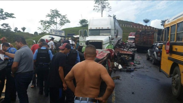 Impactantes imágenes del brutal accidente en 'La Curva del Gato', Tela