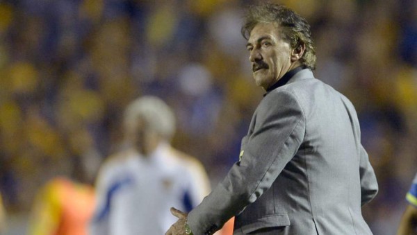 La trayectoria de Ricardo La Volpe, posible técnico de Olimpia  