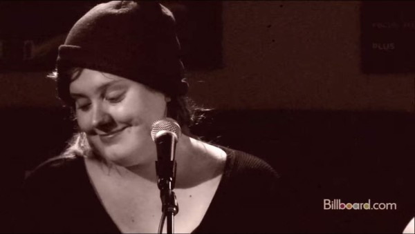 FOTOS: Adele antes de hacerse famosa, solo tenía 18 años