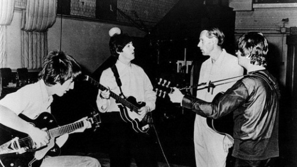 Murió el gran productor George Martin, el 'quinto Beatle'