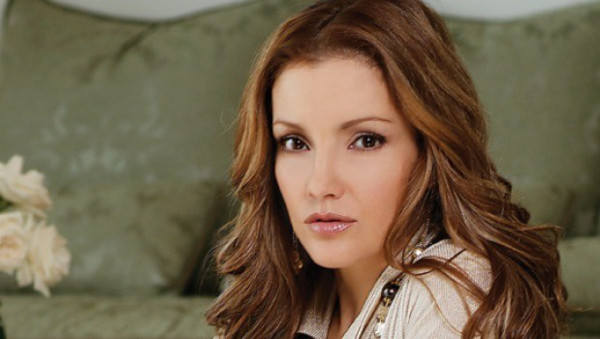 Karla Álvarez, de María Mercedes hasta Qué bonito amor