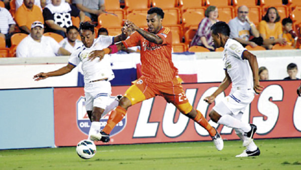 Olimpia, eliminado; Boniek y el Houston Dynamo a cuartos en la Concachampions