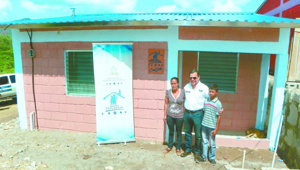 'Súper” Jesfry recibirá su vivienda