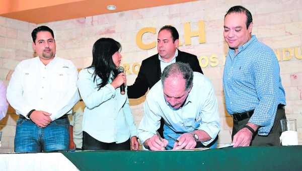 Alcaldes piden rango constitucional para la PM